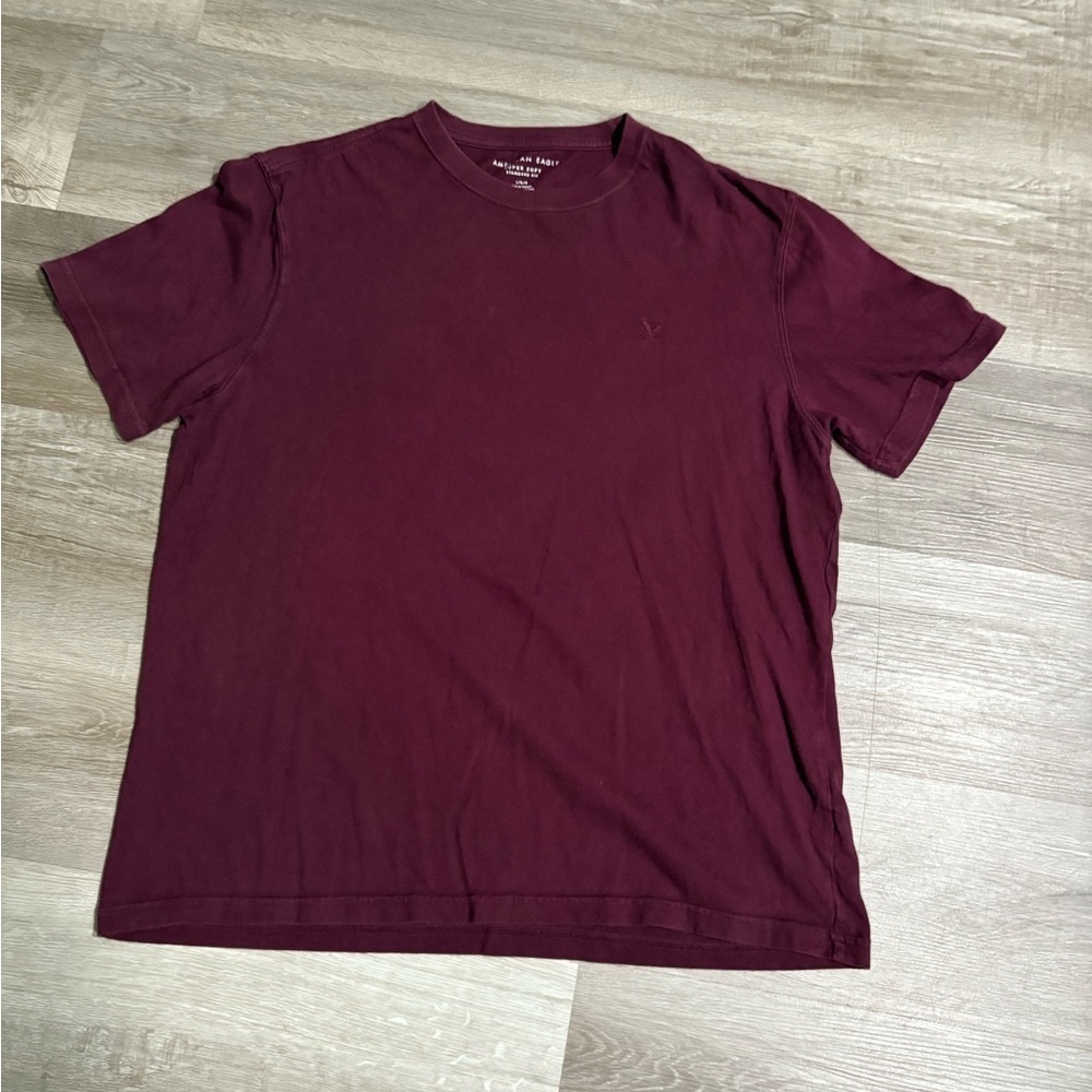 American Eagle Outfitters Burgundy Short Sleeve Tee